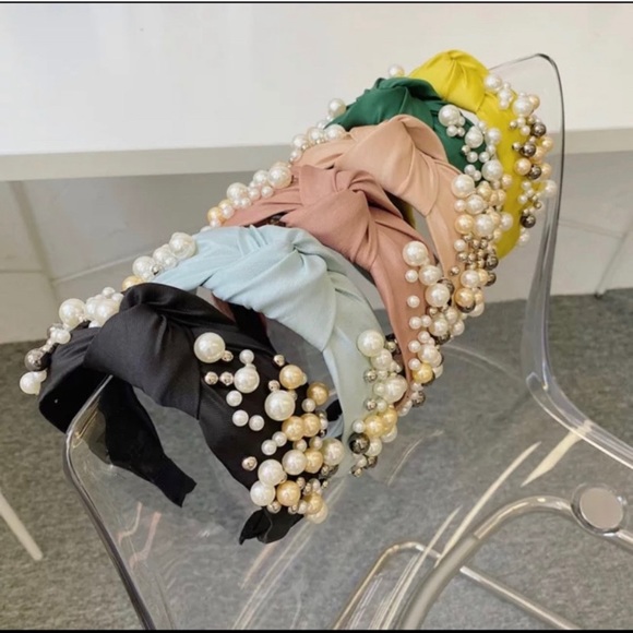 2/$12 Luxury Peach Faux Pearl Headband - Picture 2 of 3